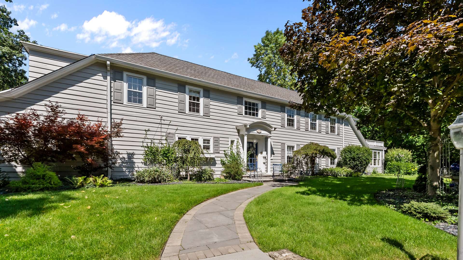 195 Maple Hill RD, Glencoe, IL 60022