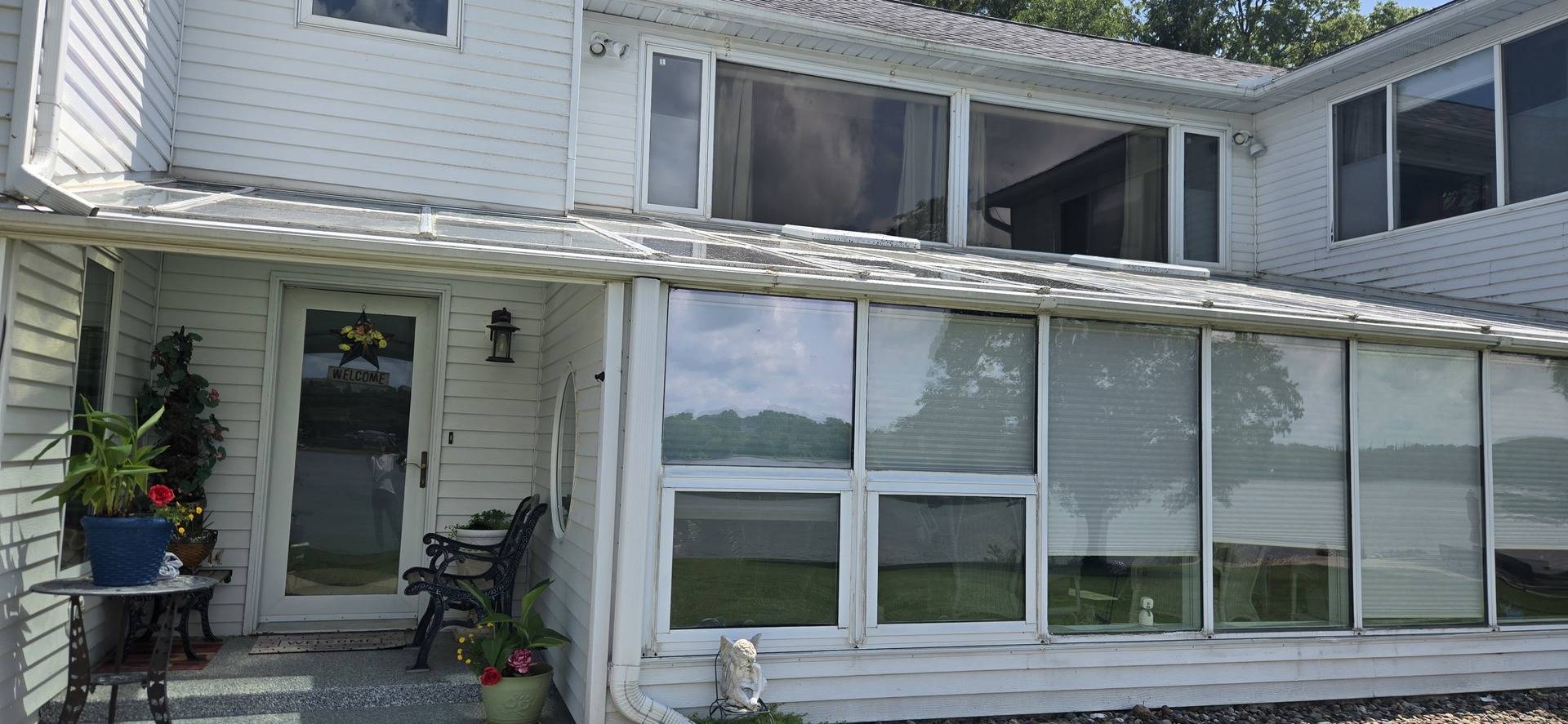 716 N 4th ST, Fulton, IL 61252