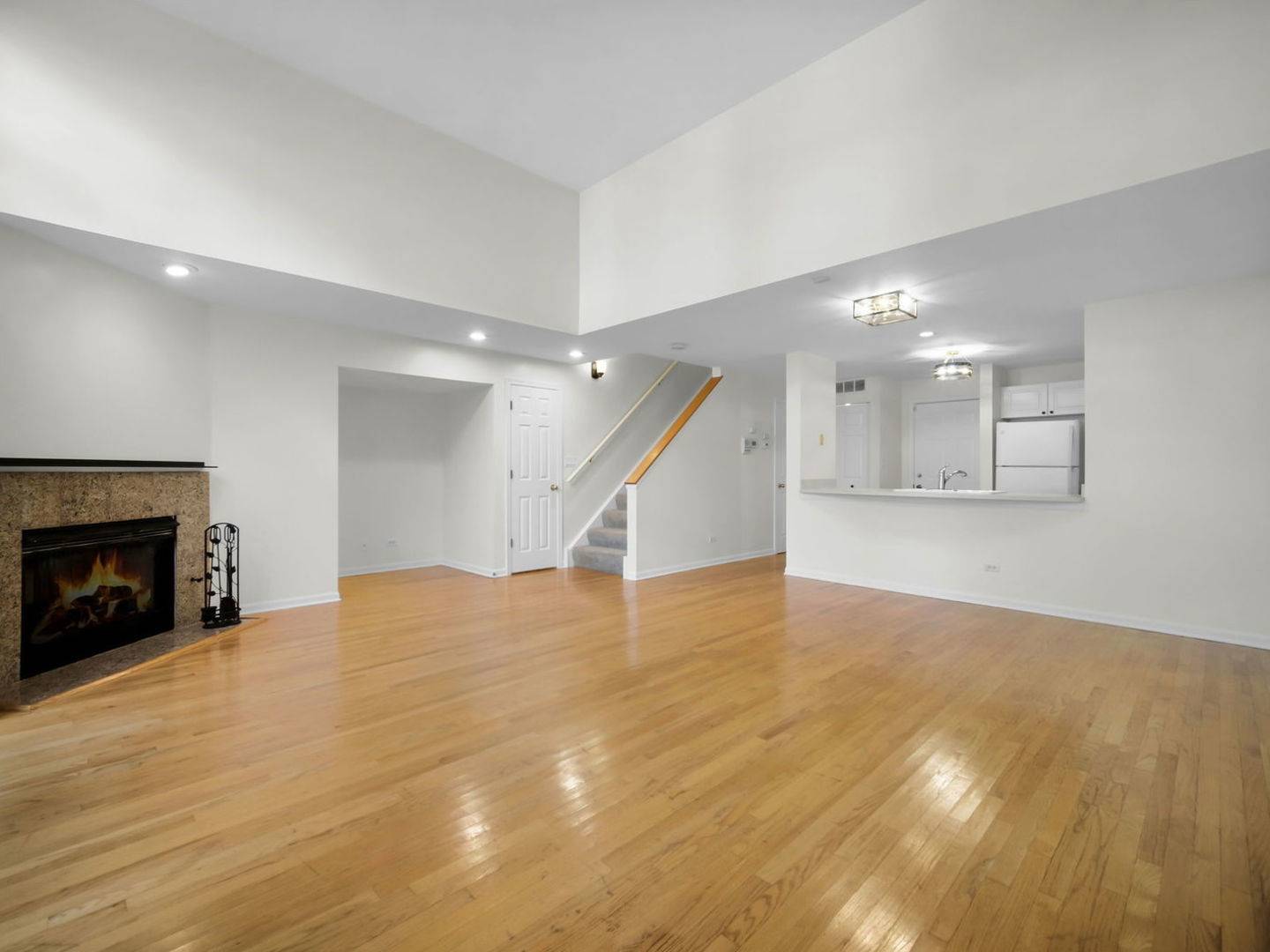 4934 S CORNELL AVE #G, Chicago, IL 60615