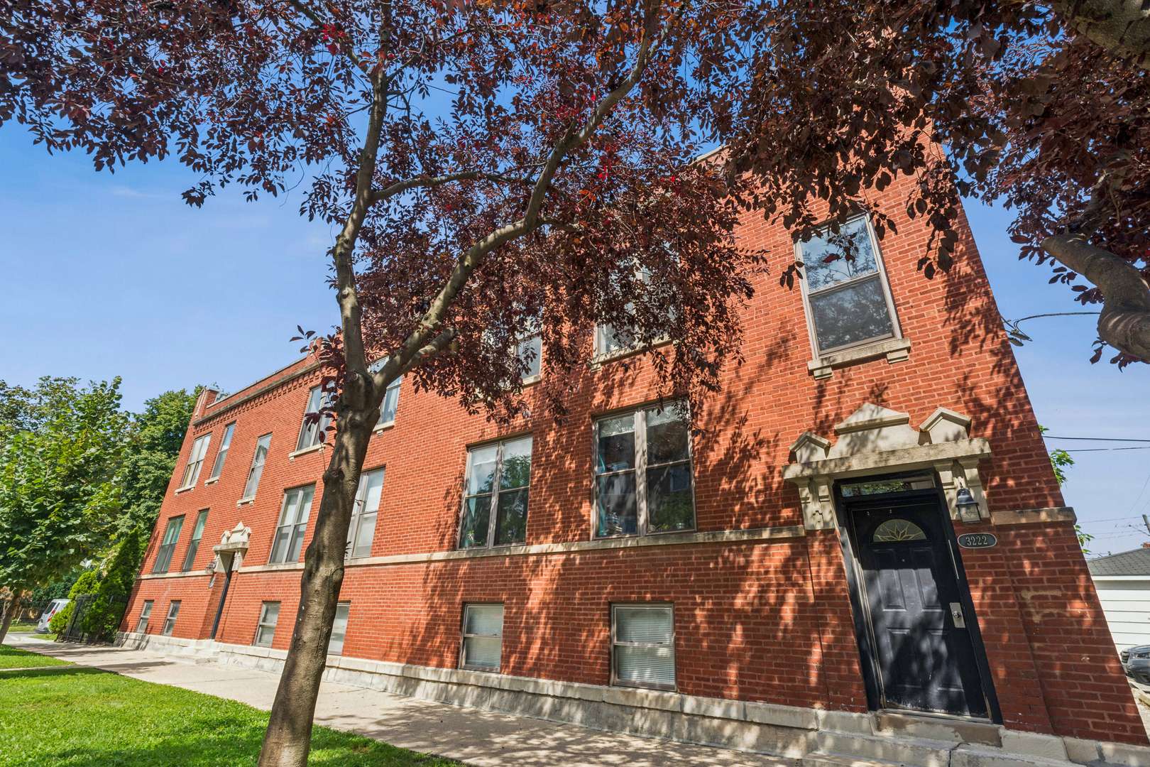 3222 W SUNNYSIDE AVE #2E, Chicago, IL 60625