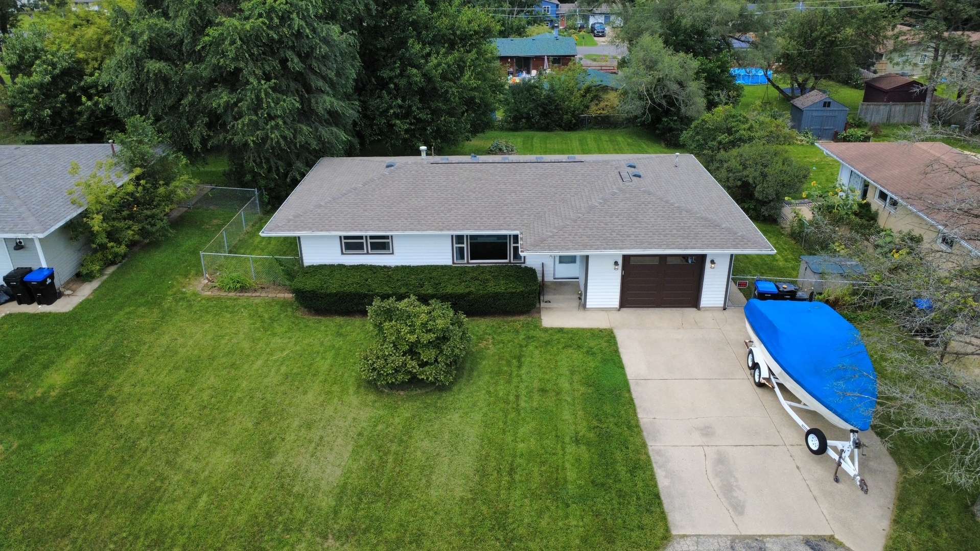 1104 Jasper DR, Mchenry, IL 60051