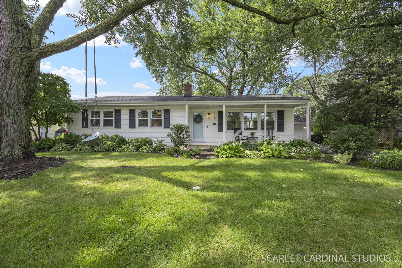 213 W Gartner RD, Naperville, IL 60540