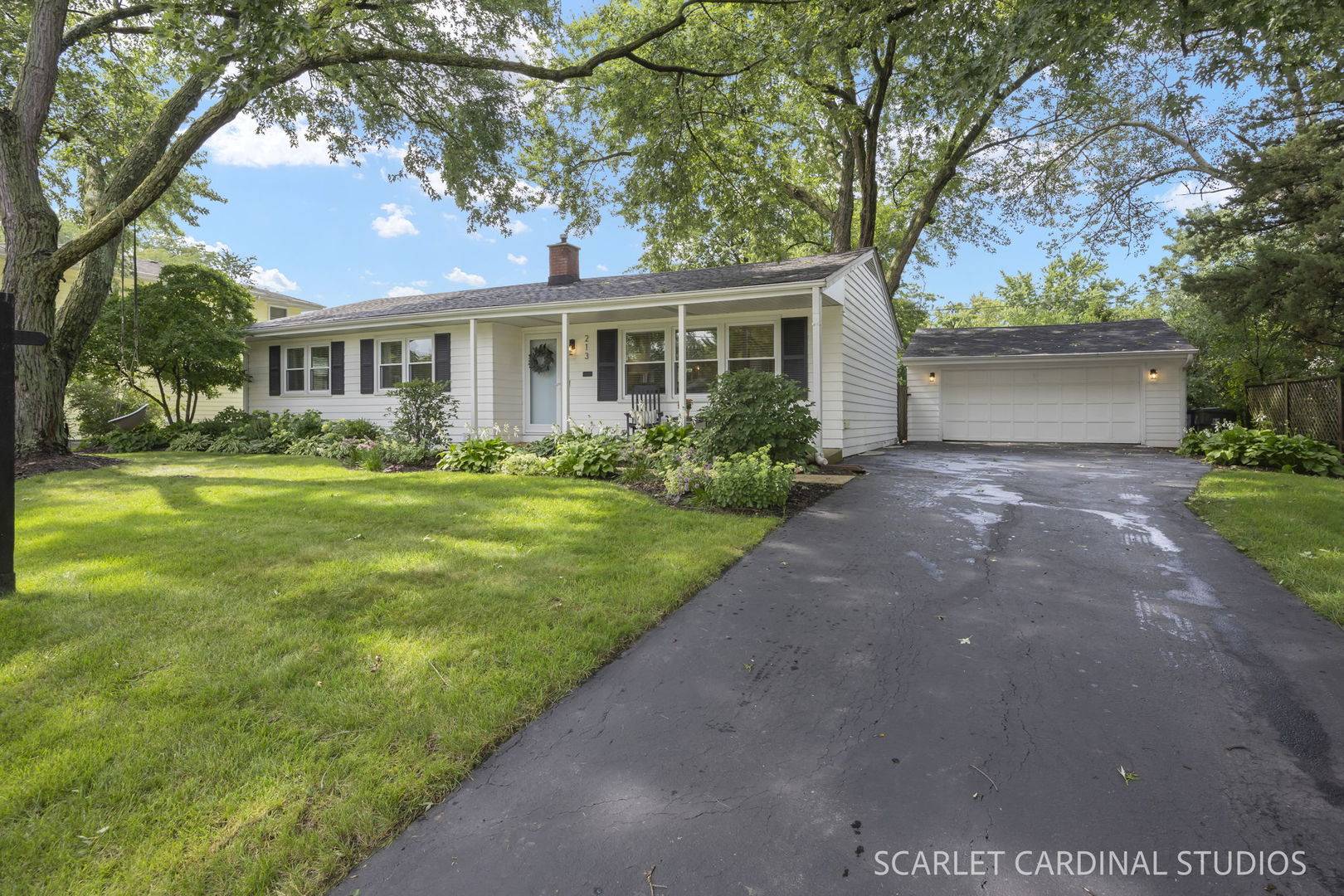 213 W Gartner RD, Naperville, IL 60540