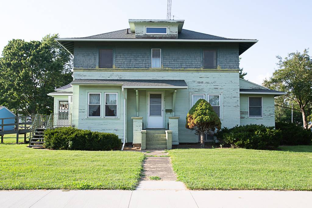 309 Lincoln ST, Chenoa, IL 61726