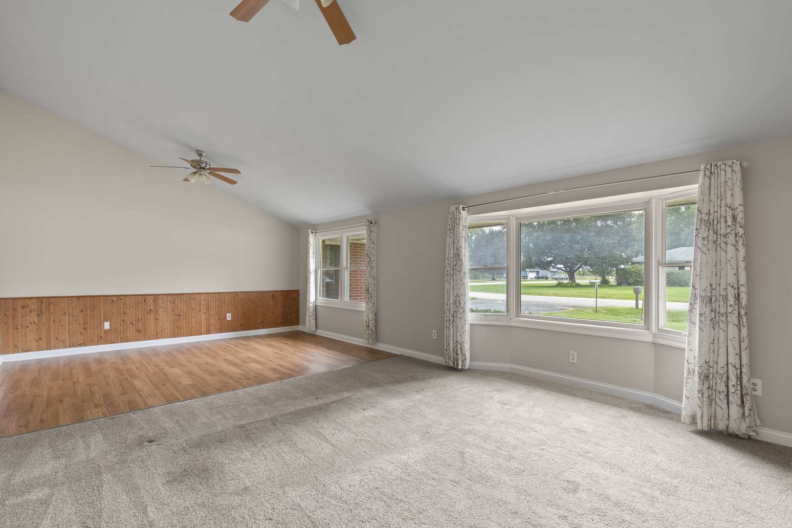 46W550 Katie DR, Big Rock, IL 60511