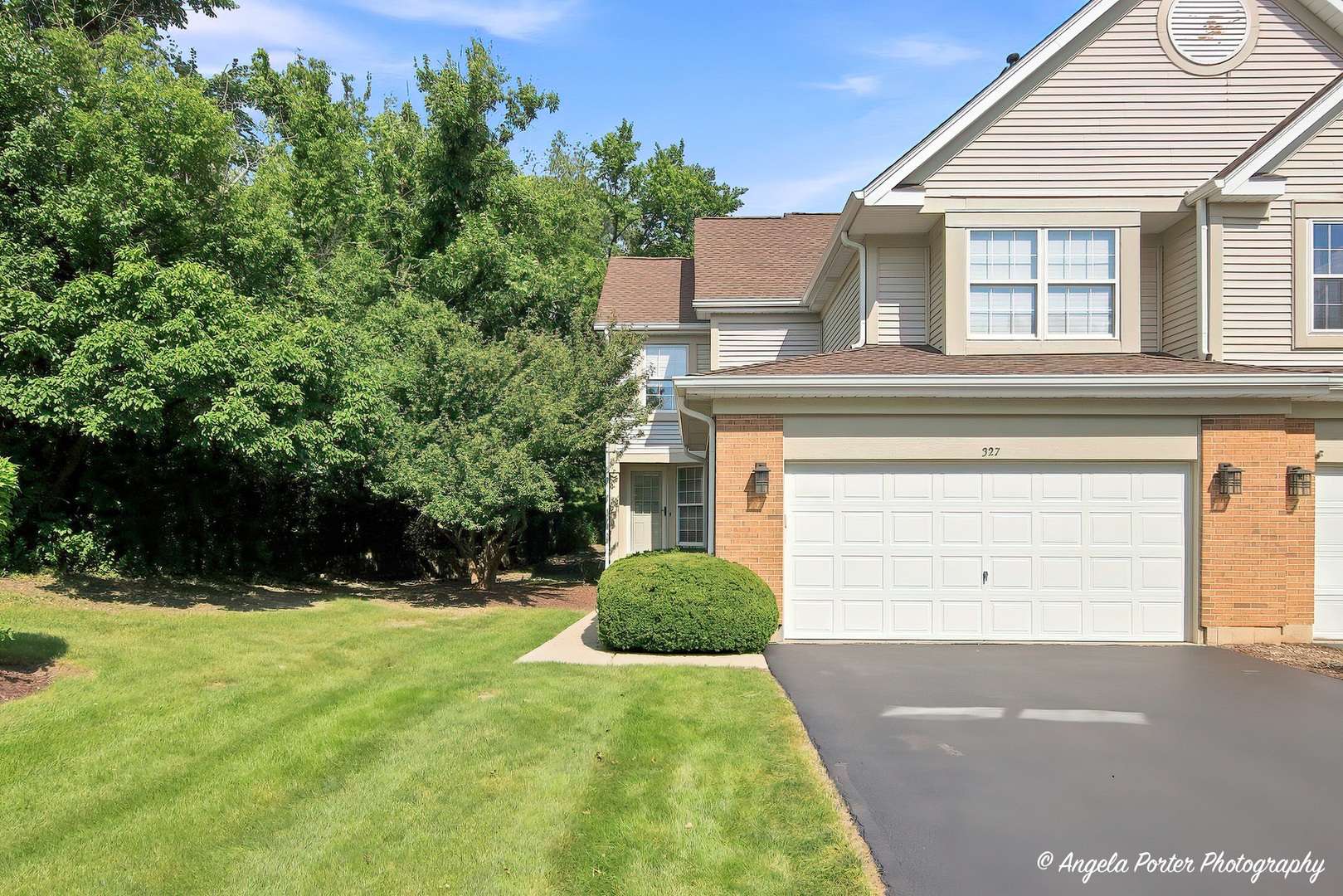 327 Cimarron RD #327, Lombard, IL 60148