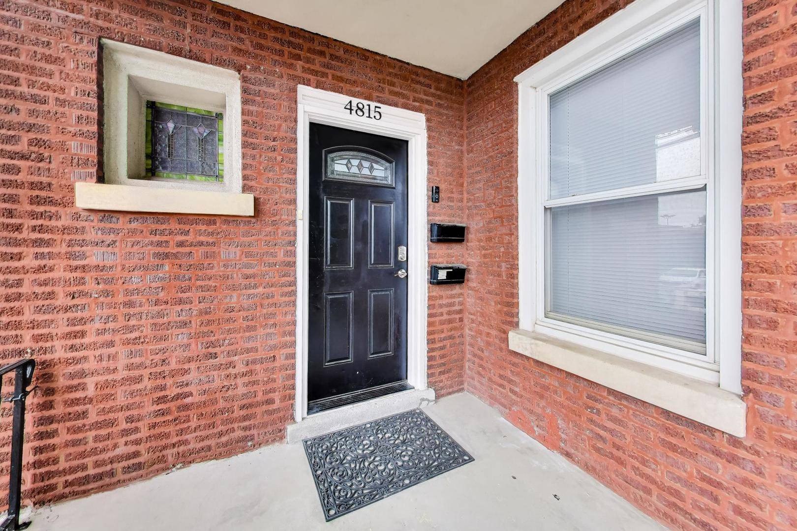 4815 W Patterson AVE #2, Chicago, IL 60641