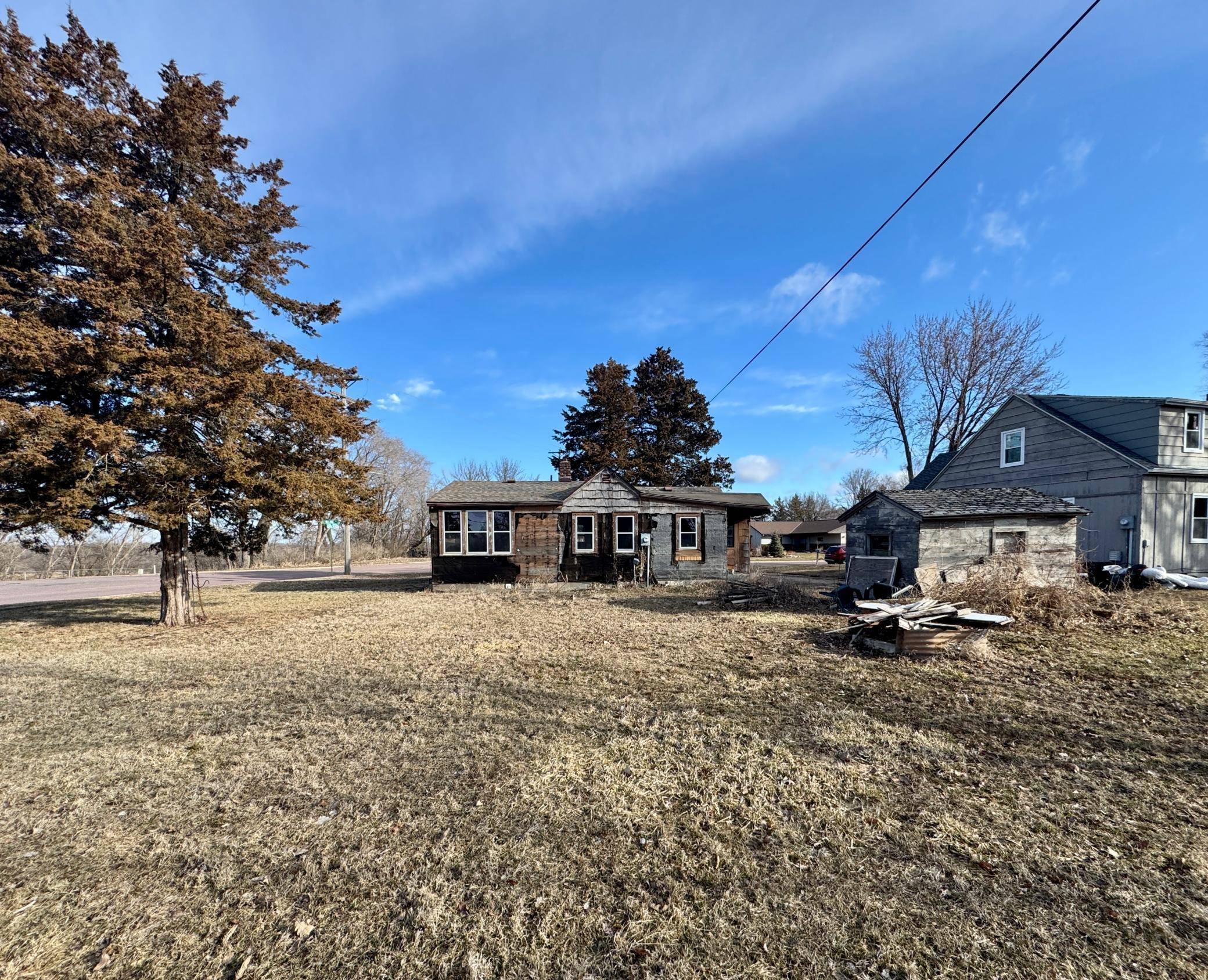 704 E Walnut ST, Redwood Falls, MN 56283