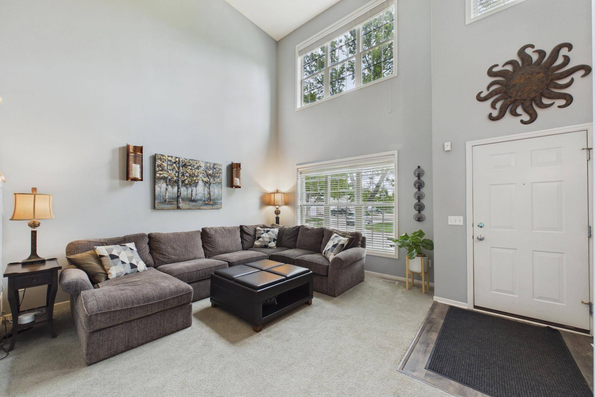 9728 Belmont LN, Eden Prairie, MN 55347