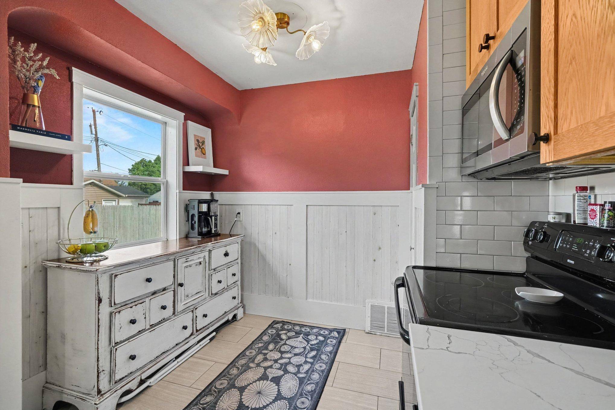 3745 Orchard AVE N, Robbinsdale, MN 55422