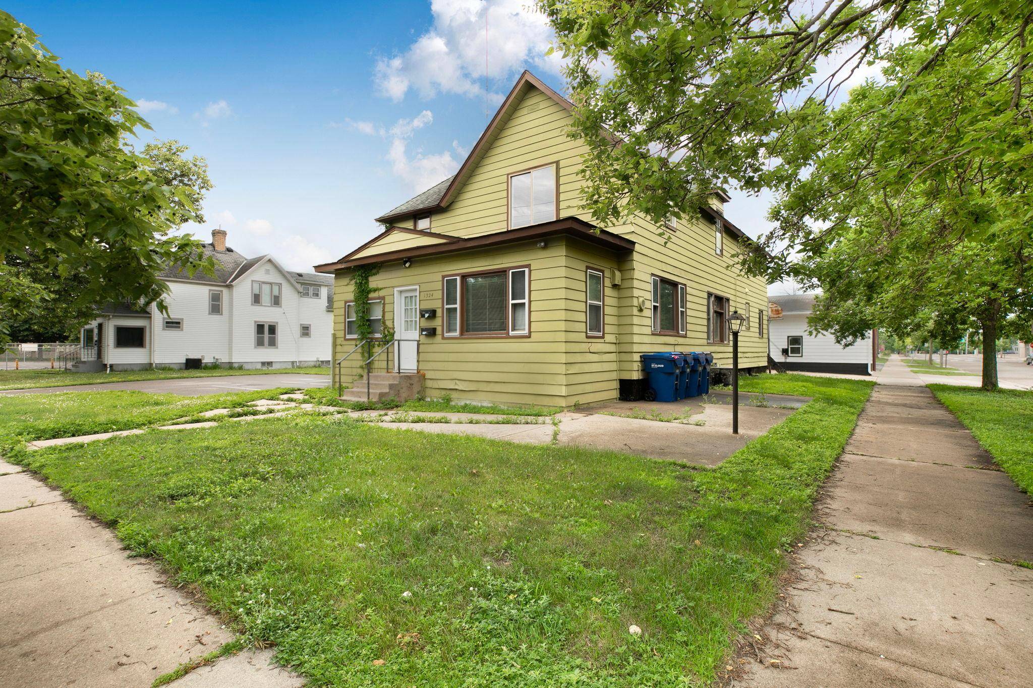 1324 1st Street N, Saint Cloud, MN 56303
