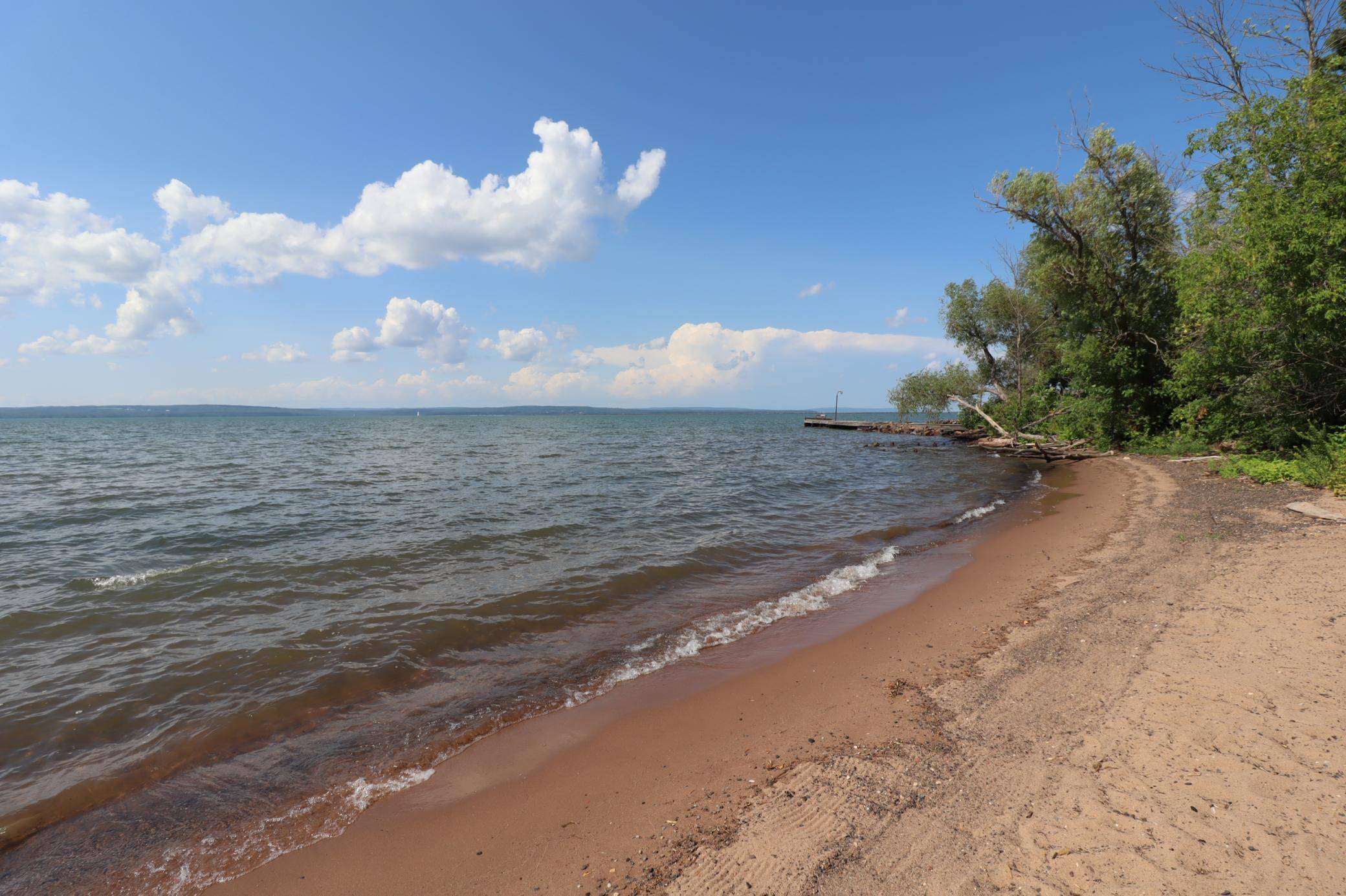 2729 Lake Shore DR E #4, Ashland, WI 54806