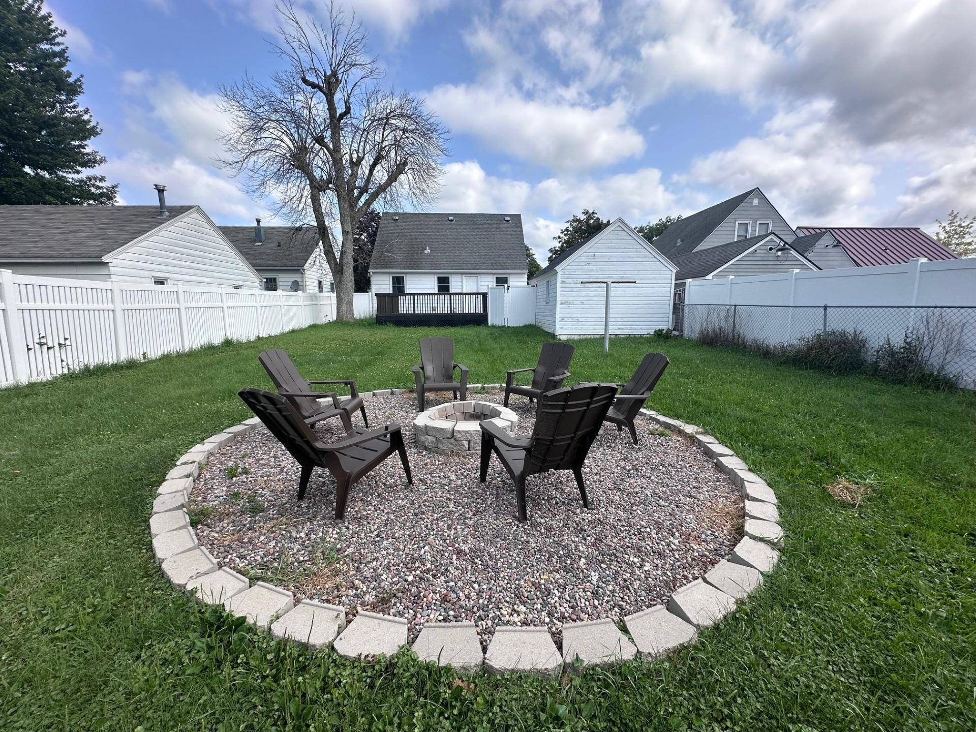 213 11th AVE SW, Austin, MN 55912