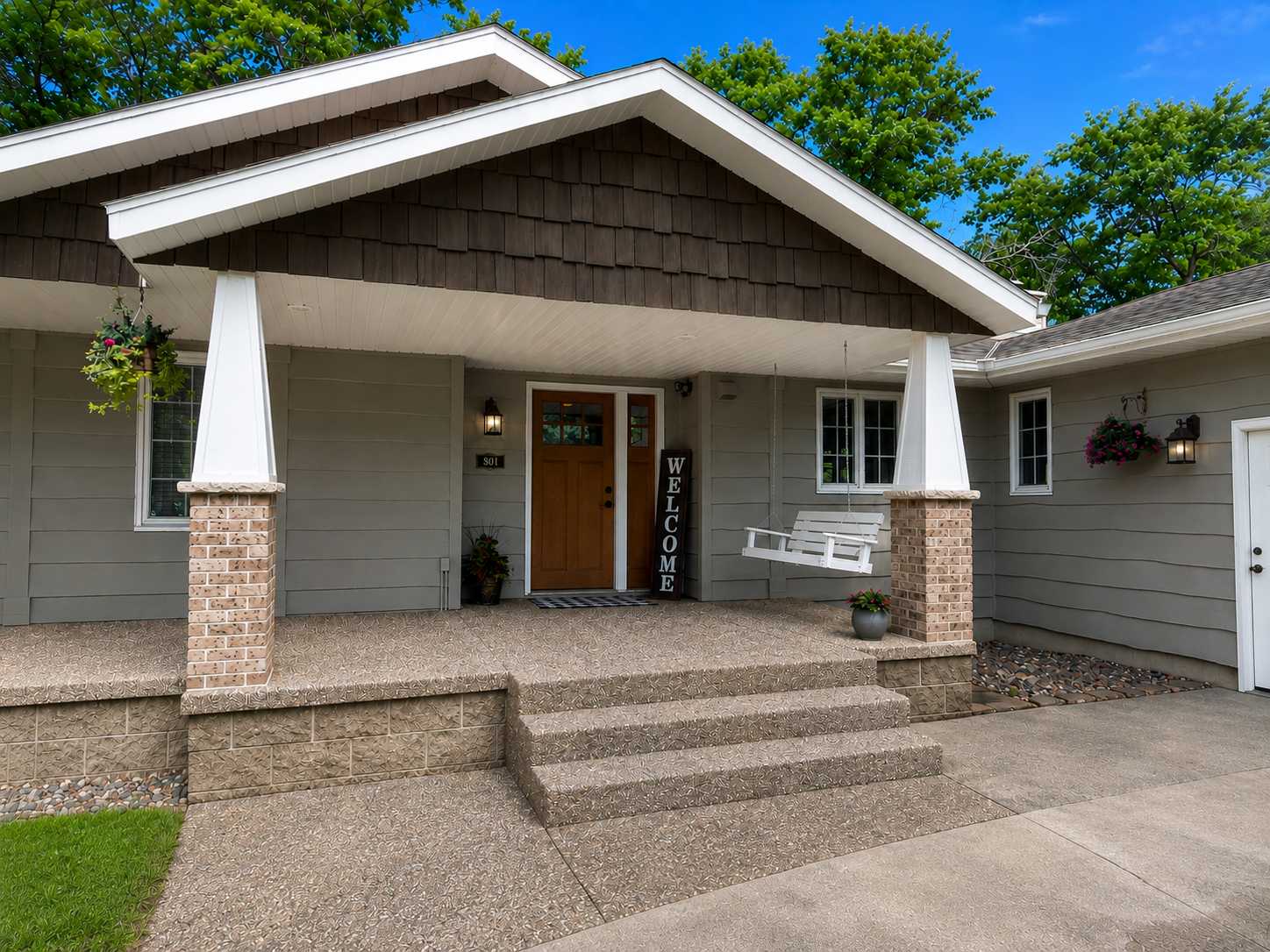 801 8th AVE NE, Little Falls, MN 56345