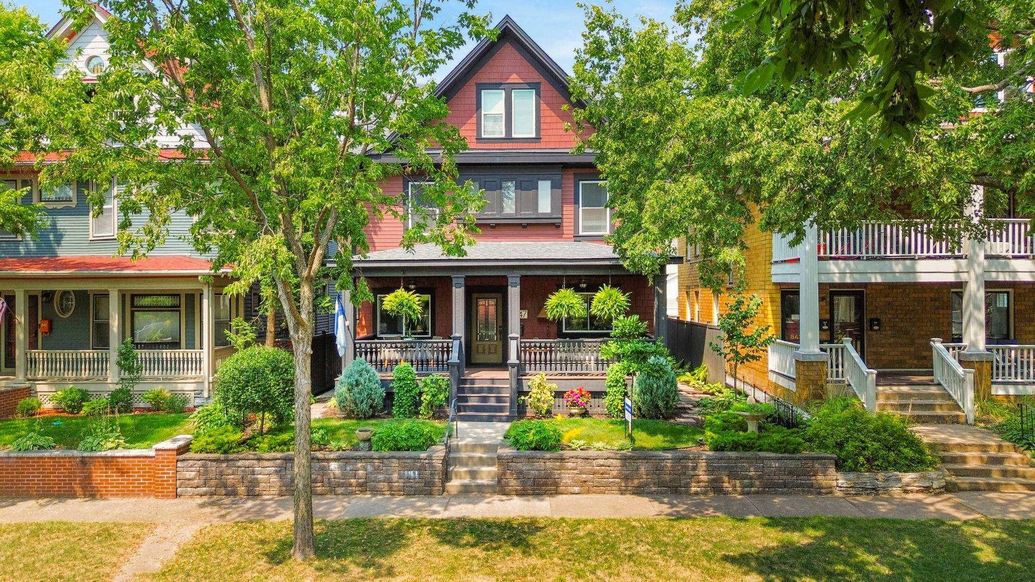 847 Ashland AVE, Saint Paul, MN 55104