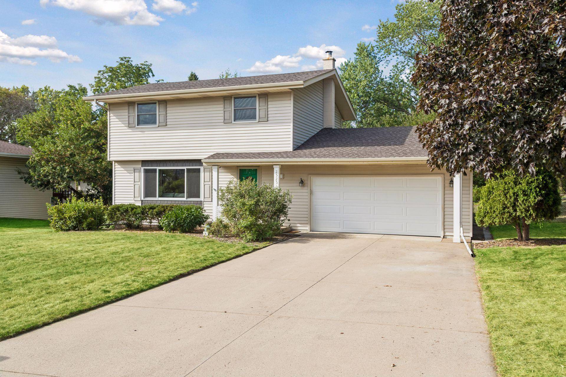 2525 Blomquist AVE, White Bear Lake, MN 55110