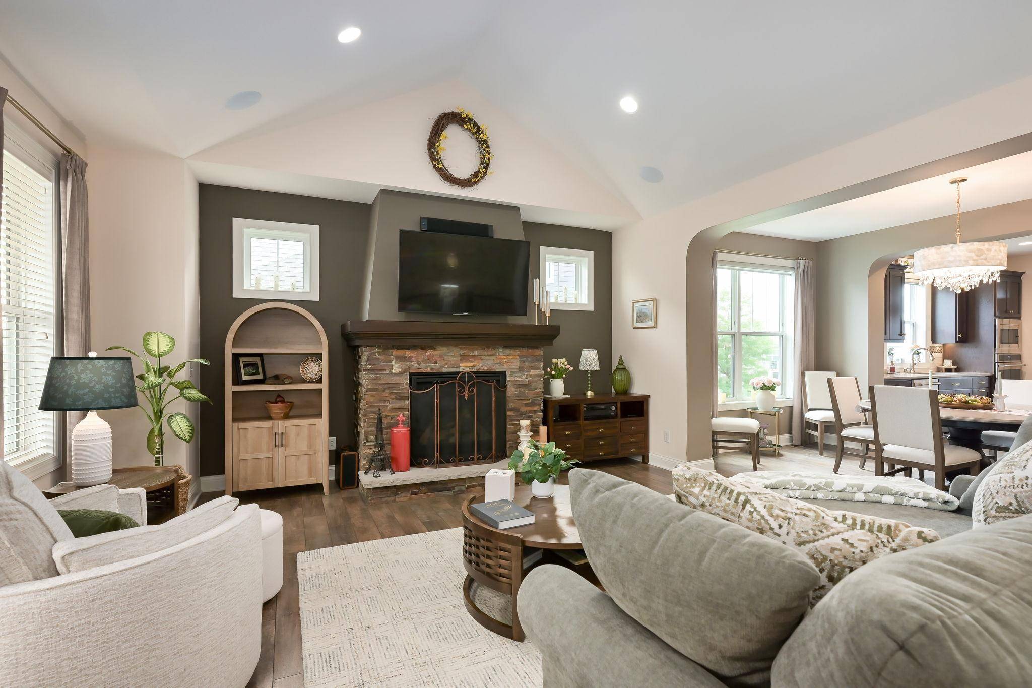 16550 Draft Horse BLVD, Lakeville, MN 55044