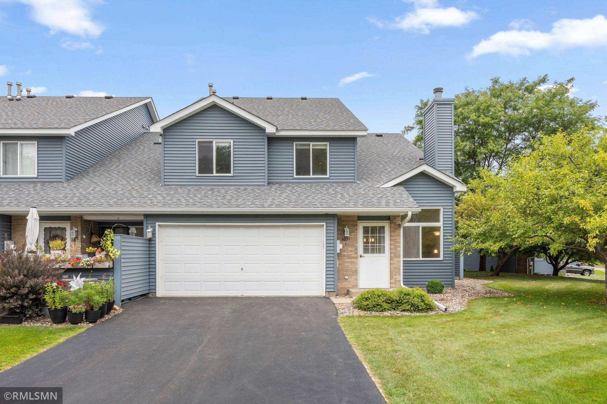 4831 Helena LN N #1, Oakdale, MN 55128