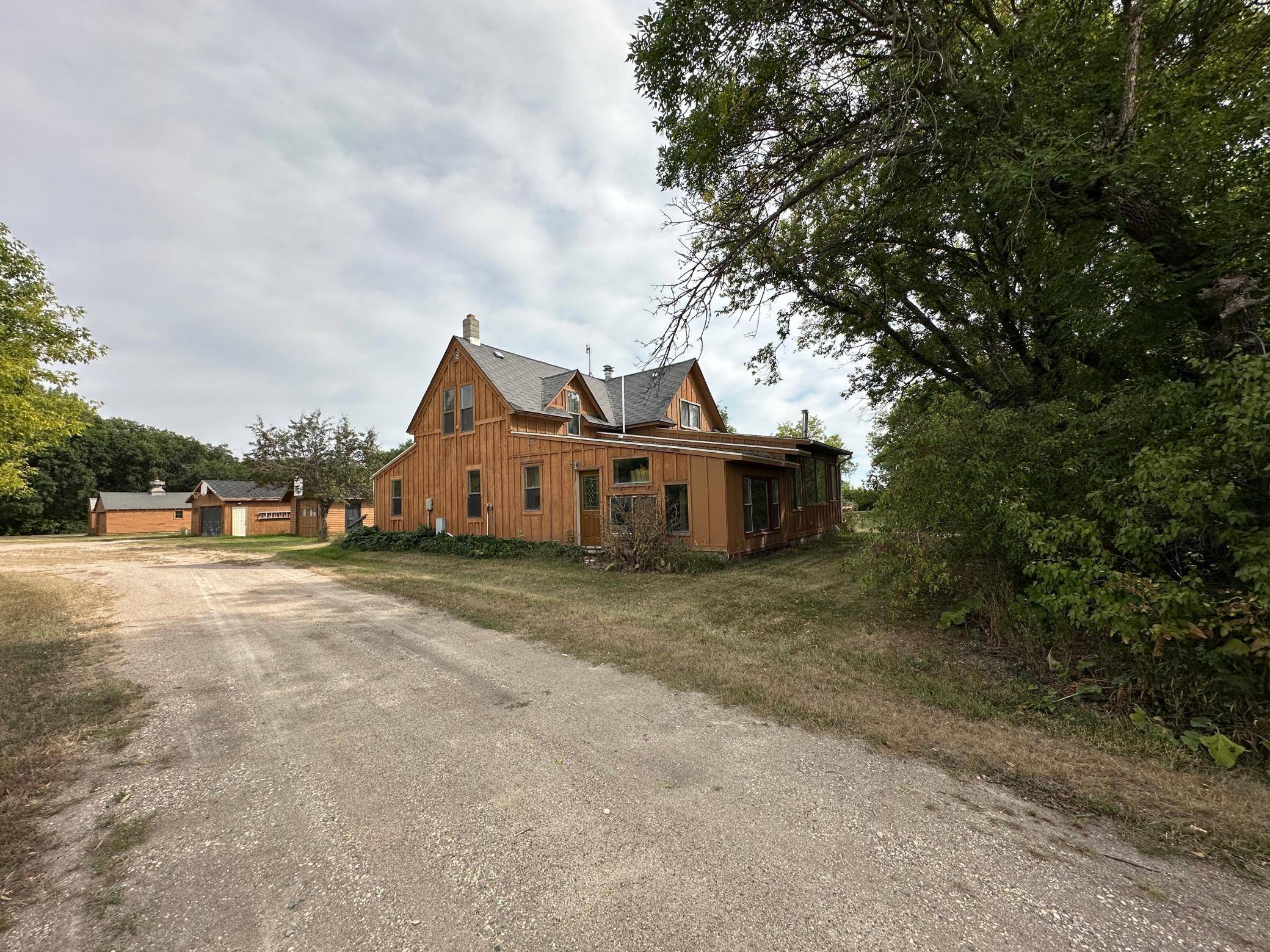 1372 190th ST, Kent, MN 56553