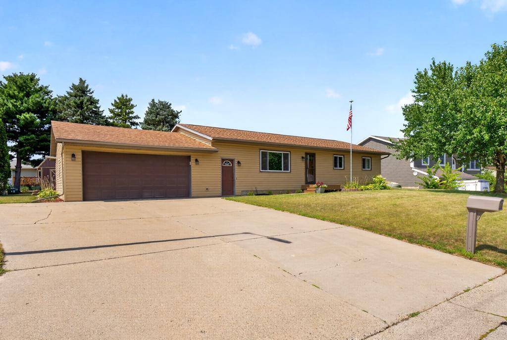 1028 W Elm ST, Lake City, MN 55041