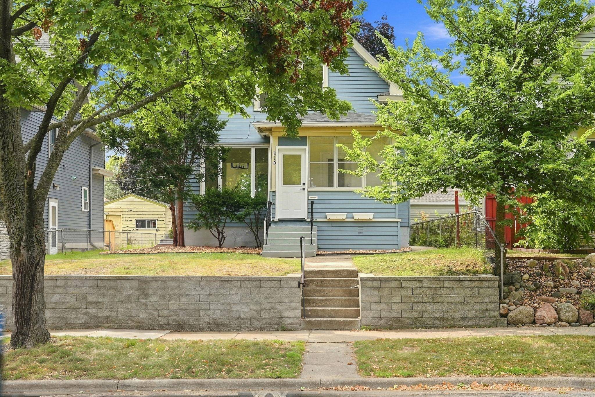 810 Van Buren AVE, Saint Paul, MN 55104
