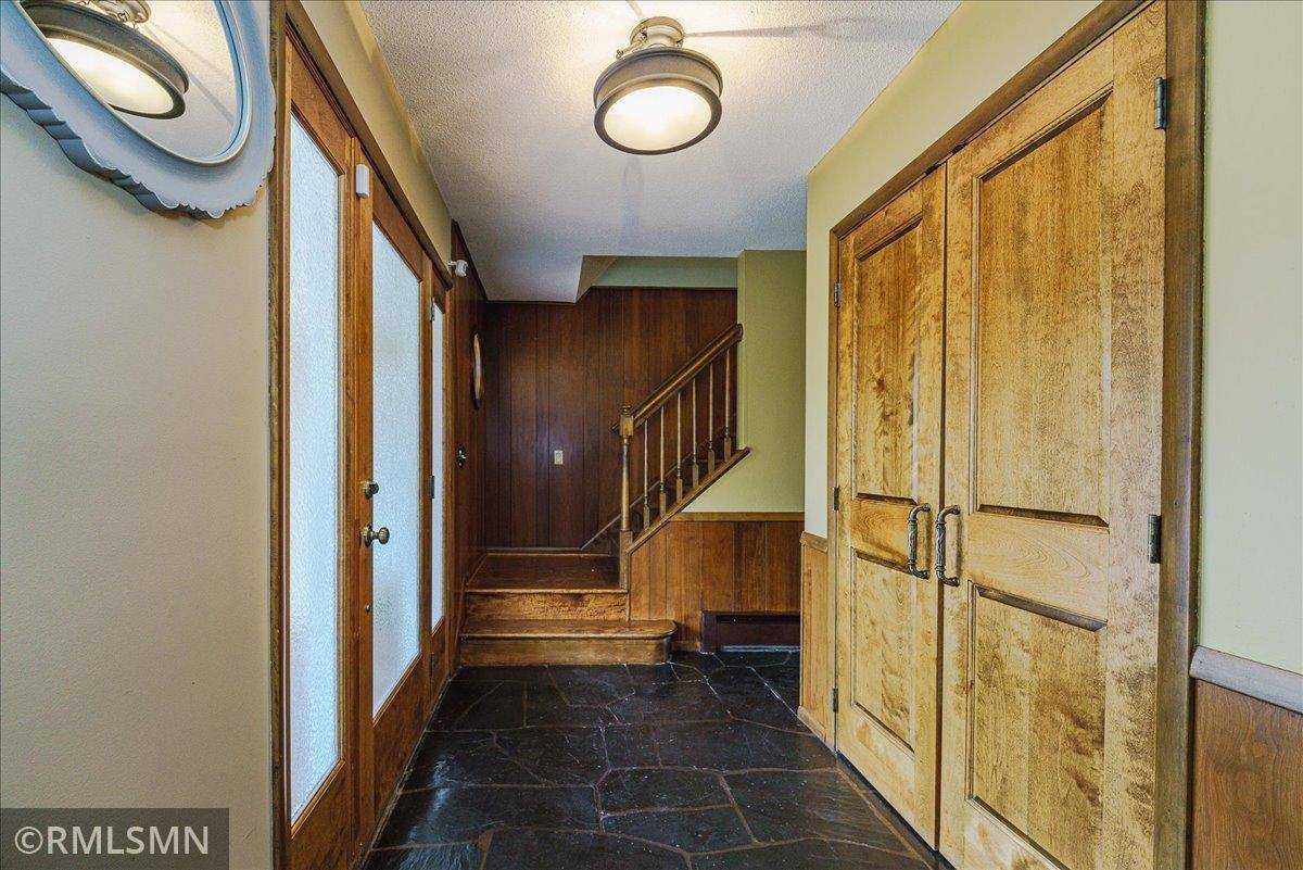 5617 29th AVE N, Crystal, MN 55422