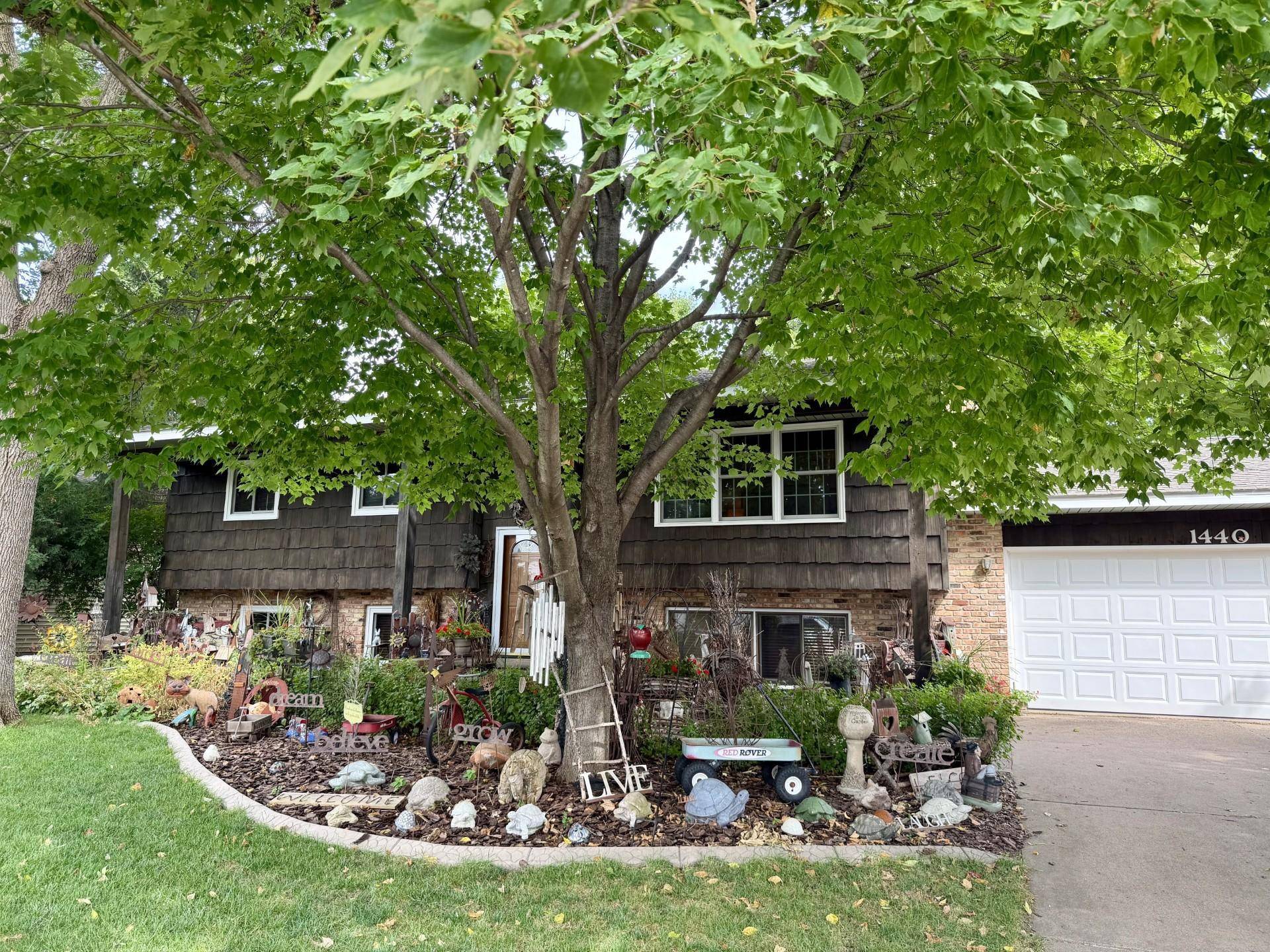 1440 17th ST W, Hastings, MN 55033