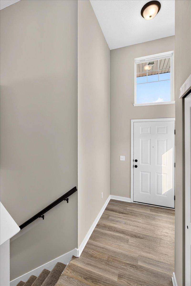 1930 Pierce ST S, Cambridge, MN 55008