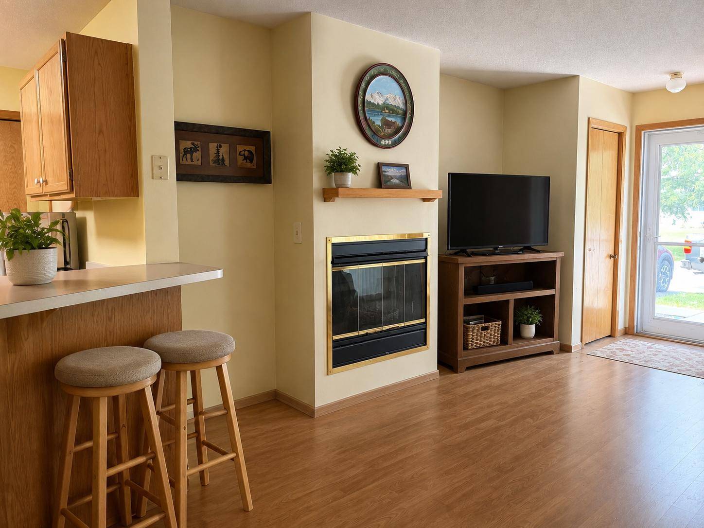 691 85th LN NW #2, Coon Rapids, MN 55433