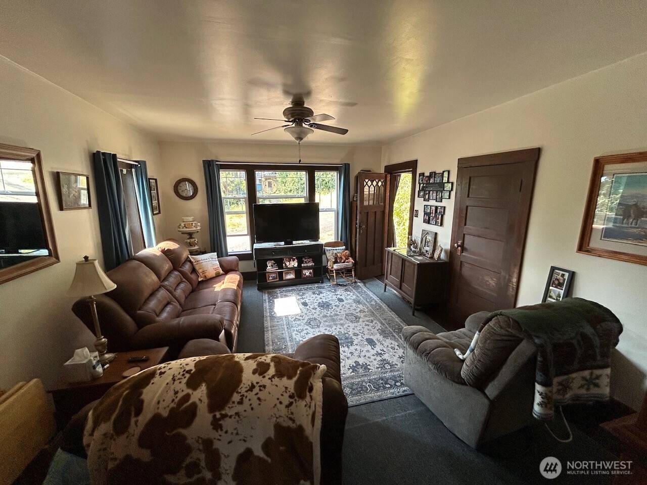 310 E Arizona AVE, Roslyn, WA 98941