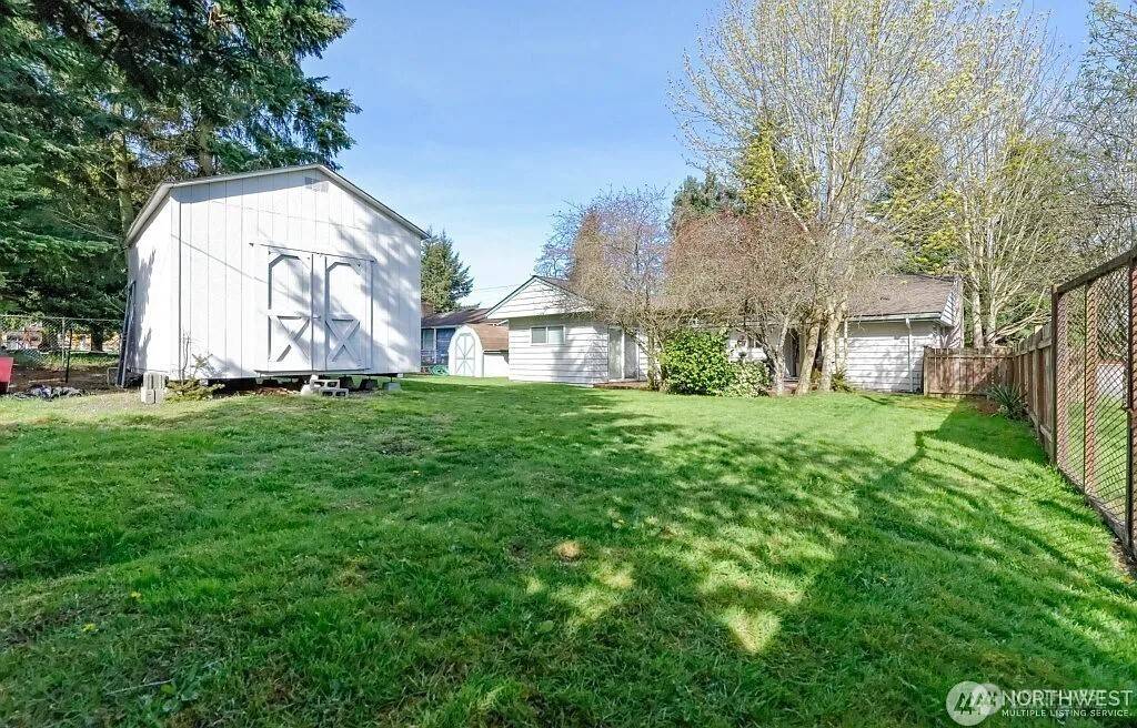 10221 132nd Ave NE, Kirkland, WA 98033