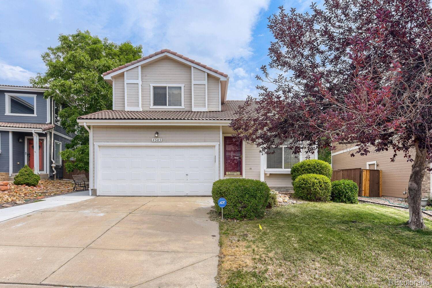 4585 Lyndenwood CIR, Littleton, CO 80130