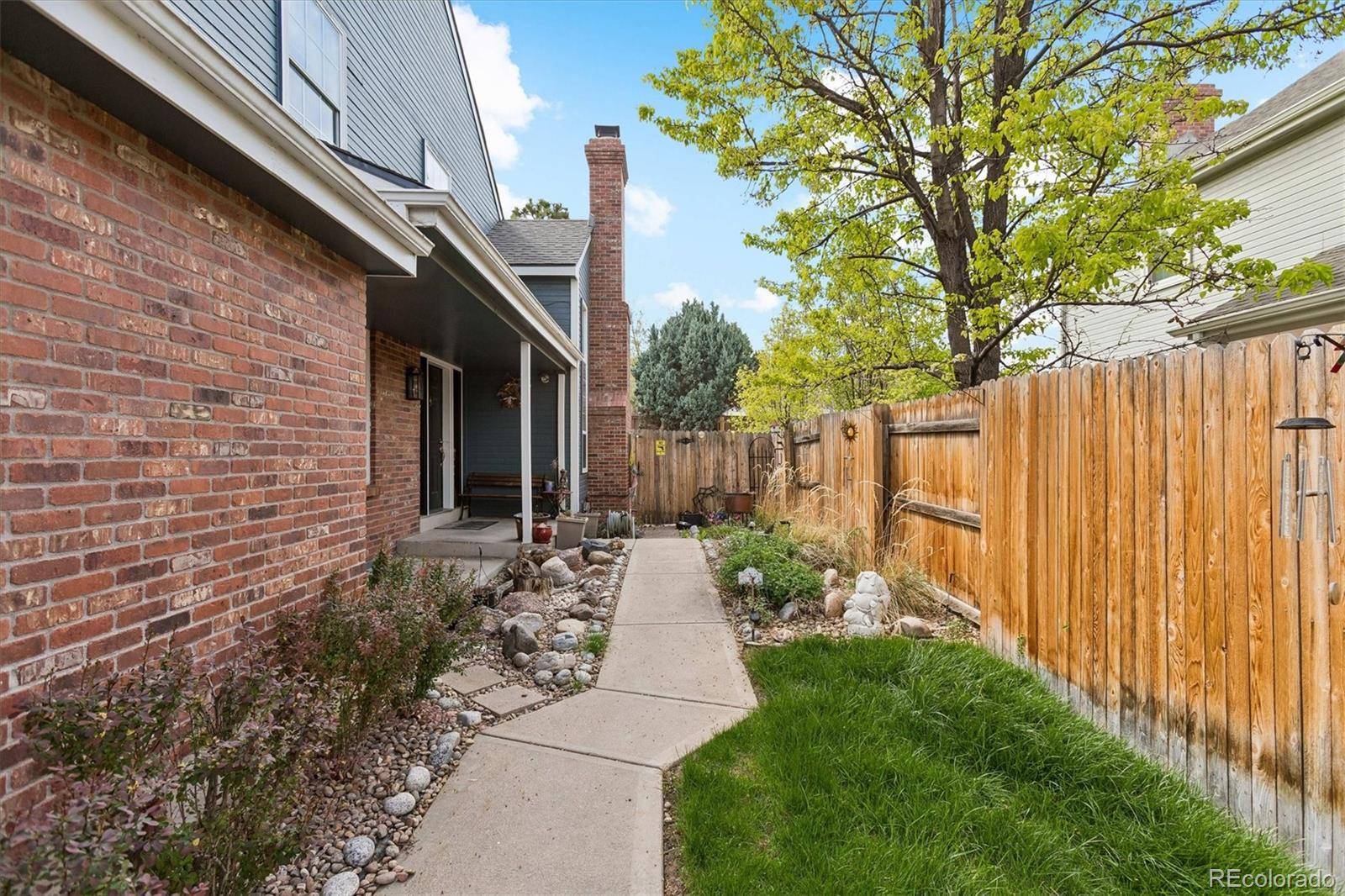 7509 S IVANHOE CIR, Centennial, CO 80112