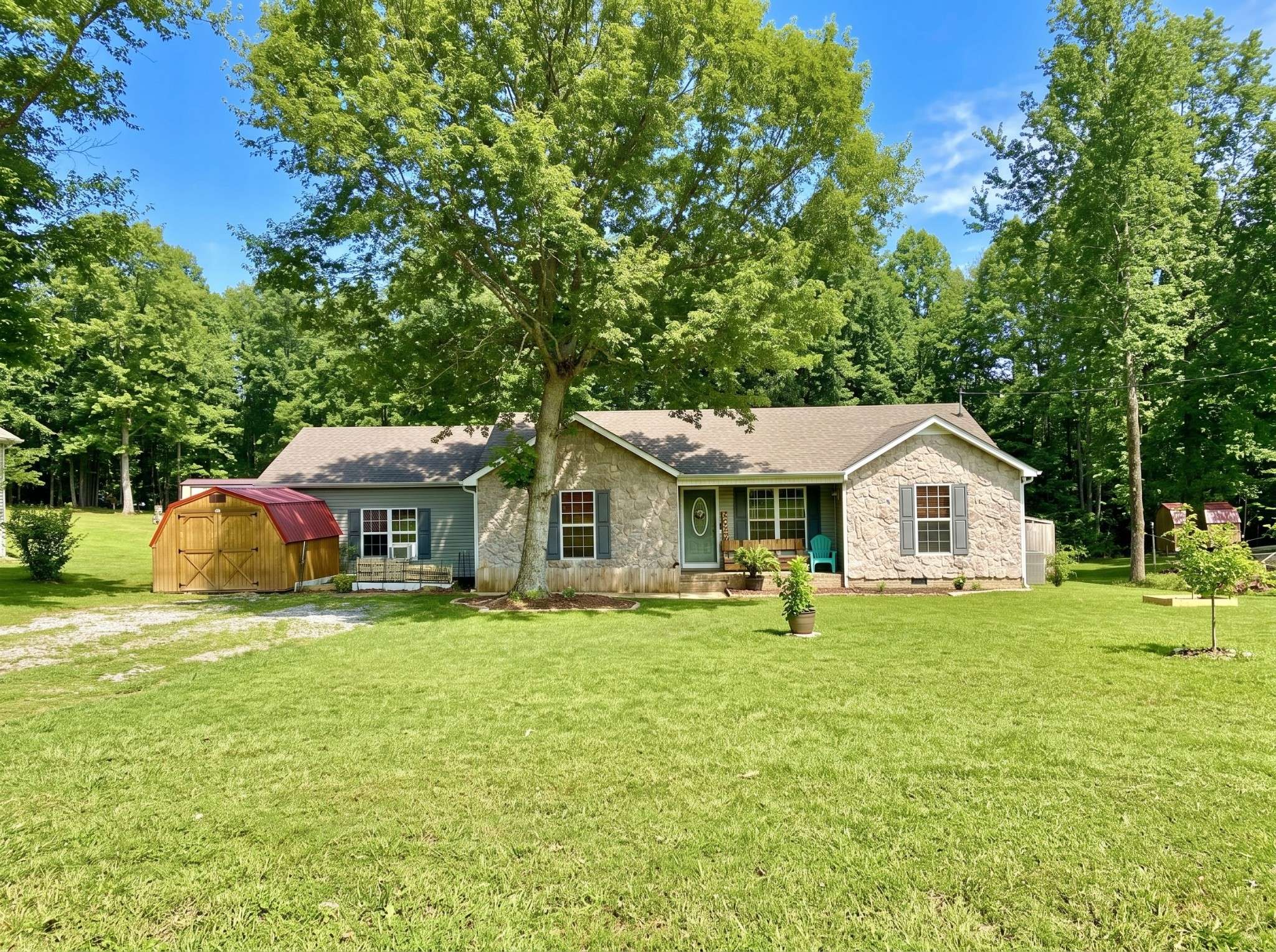 225 Lake Forrest Rd, Lynchburg, TN 37352
