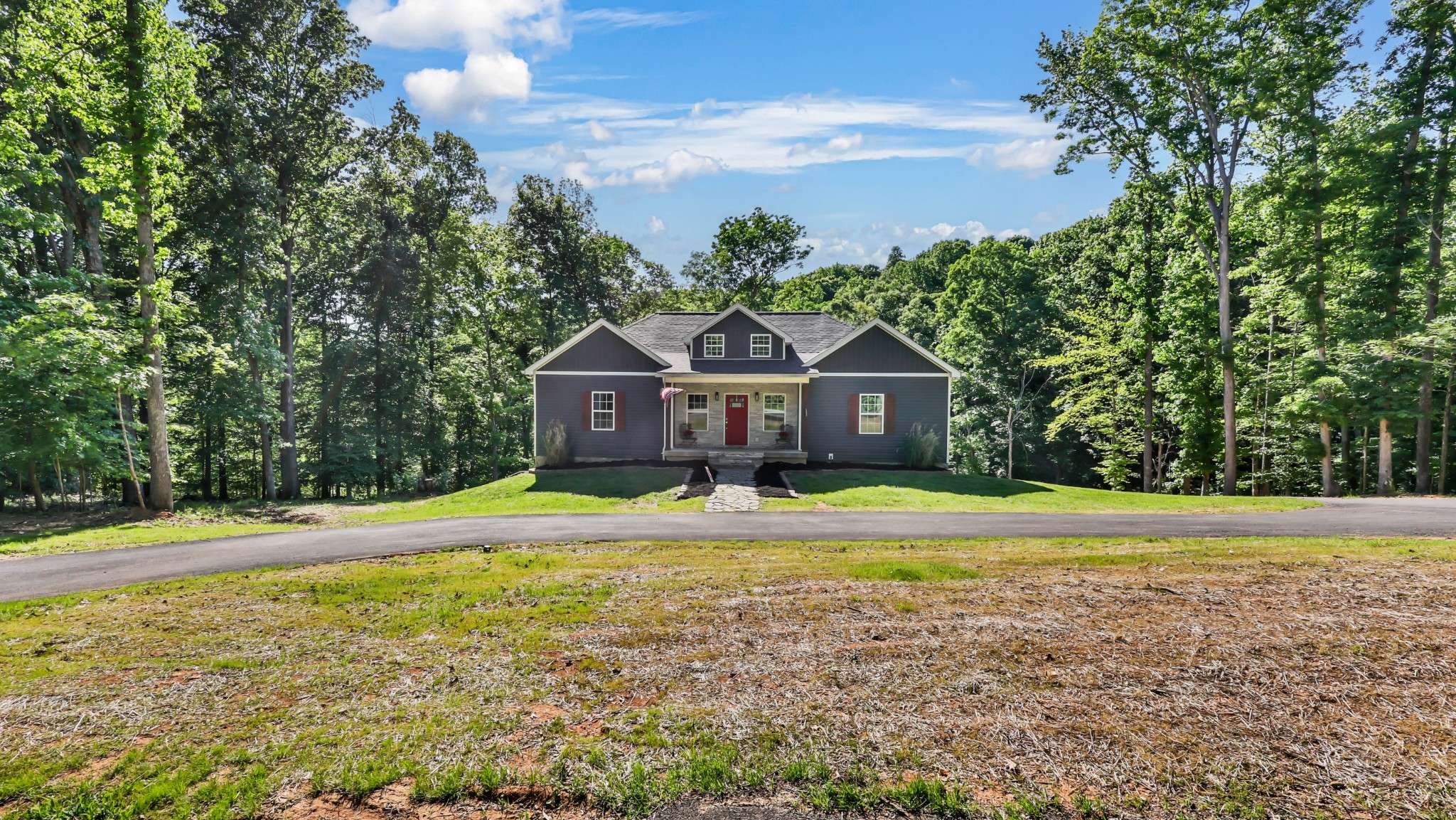 407 Summerfield Dr, Cadiz, KY 42211