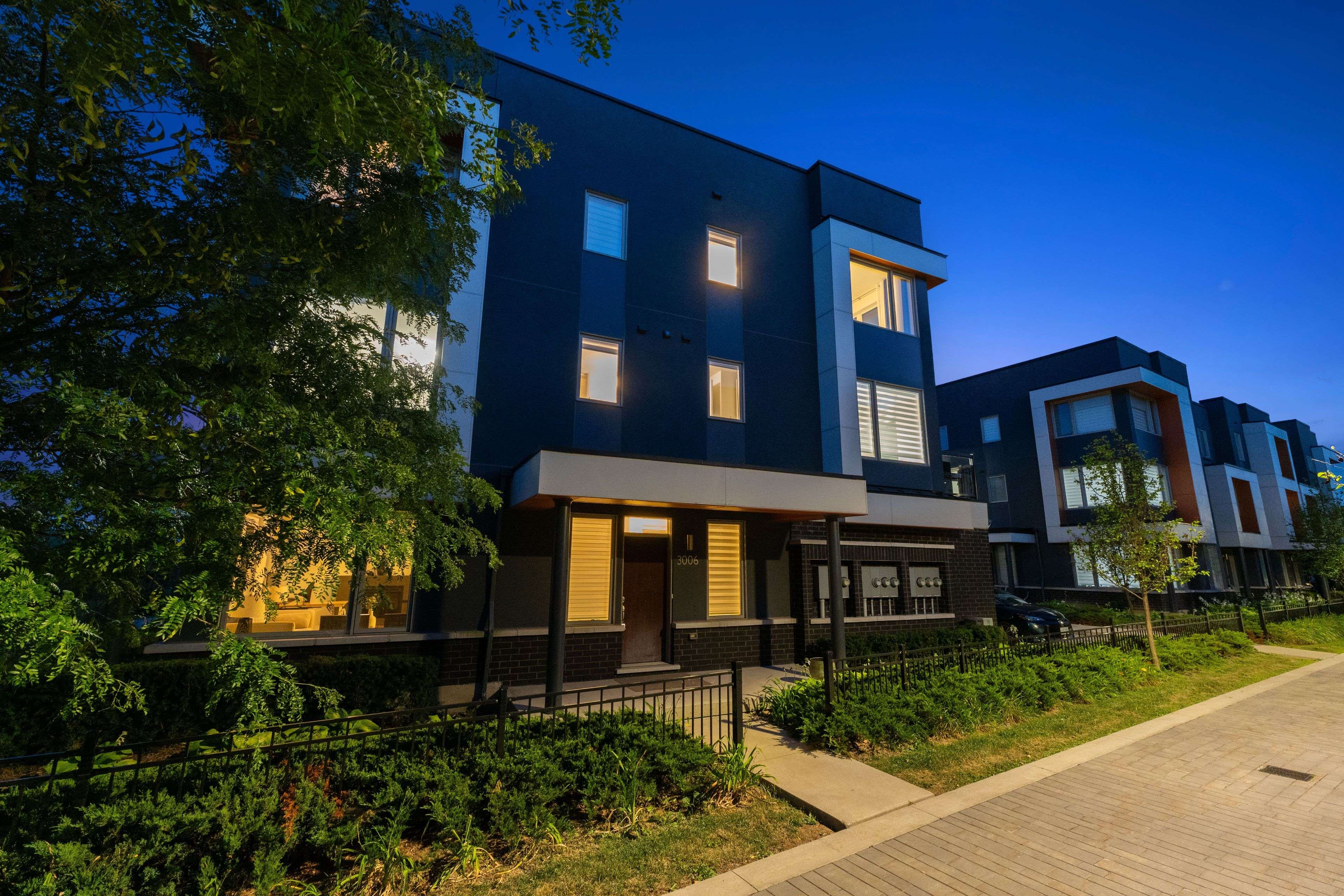 3006 Creekshore Common N/A #34, Oakville, ON L6M 0Y6