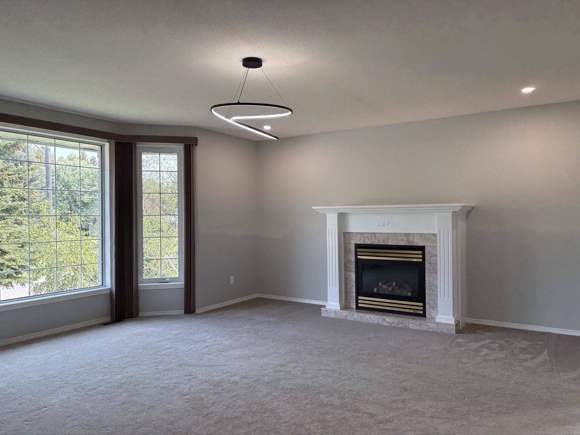 2156 Falconcrest Drive, Thunder Bay, ON P7J 1H5