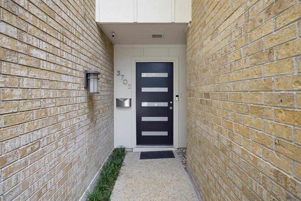 3703 Hulen Park Drive, Fort Worth, TX 76109