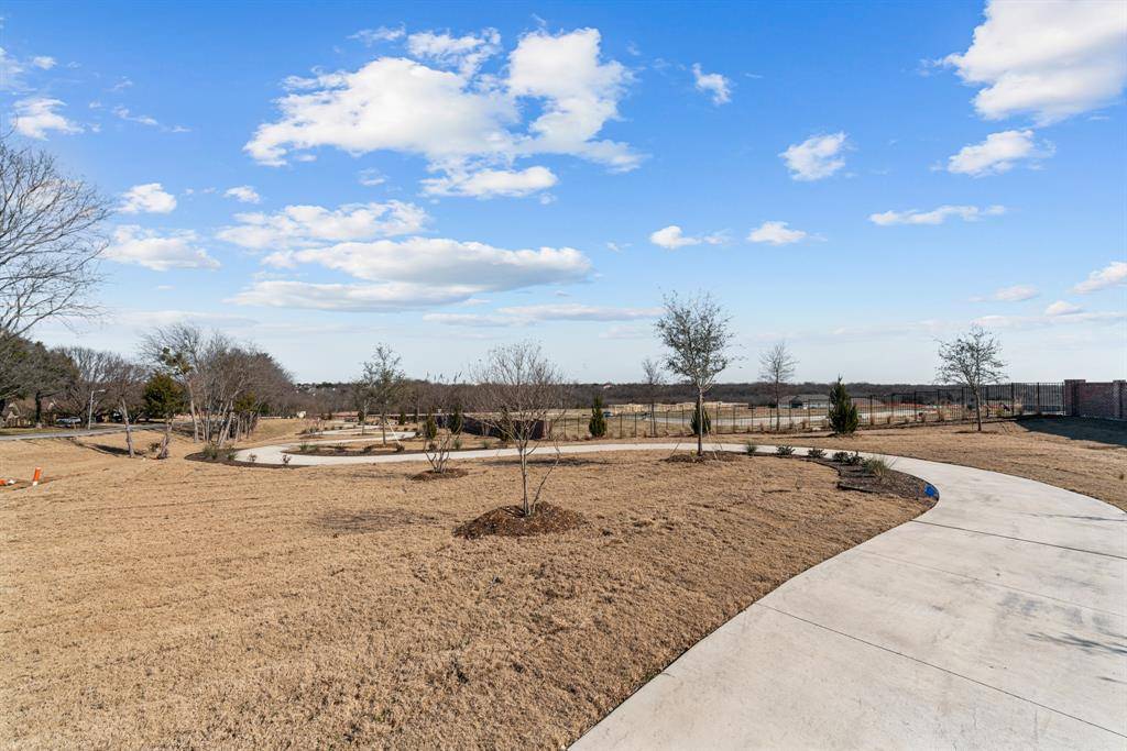 2036 Paradise Valley Drive, Mesquite, TX 75149