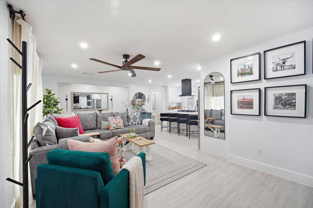 1001 W Oltorf ST, Austin, TX 78704