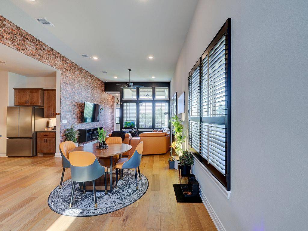232 Flora Springs CV, Liberty Hill, TX 78642