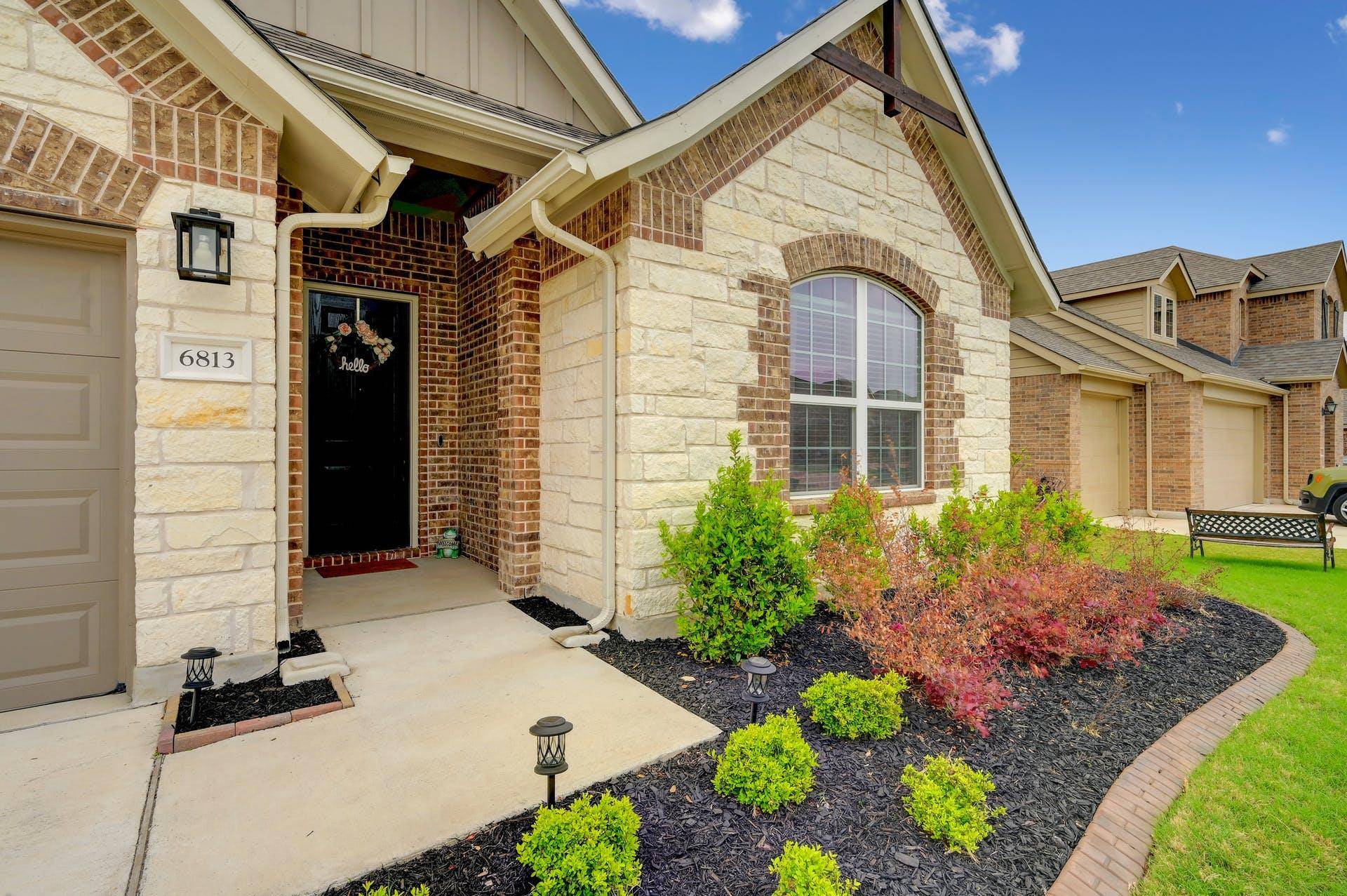 6813 Leonardo DR, Round Rock, TX 78665