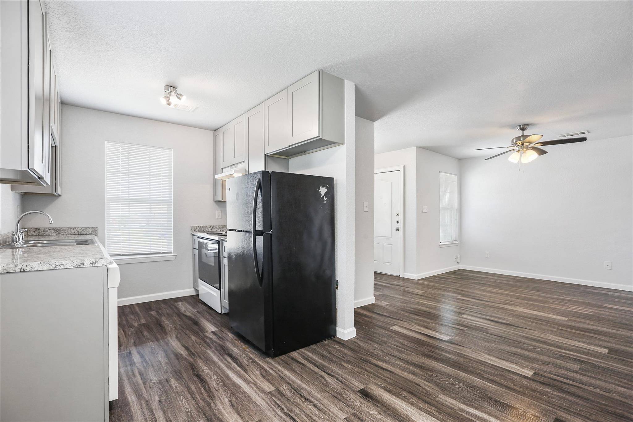 7415 VINTAGE HILLS DR #A, Austin, TX 78723