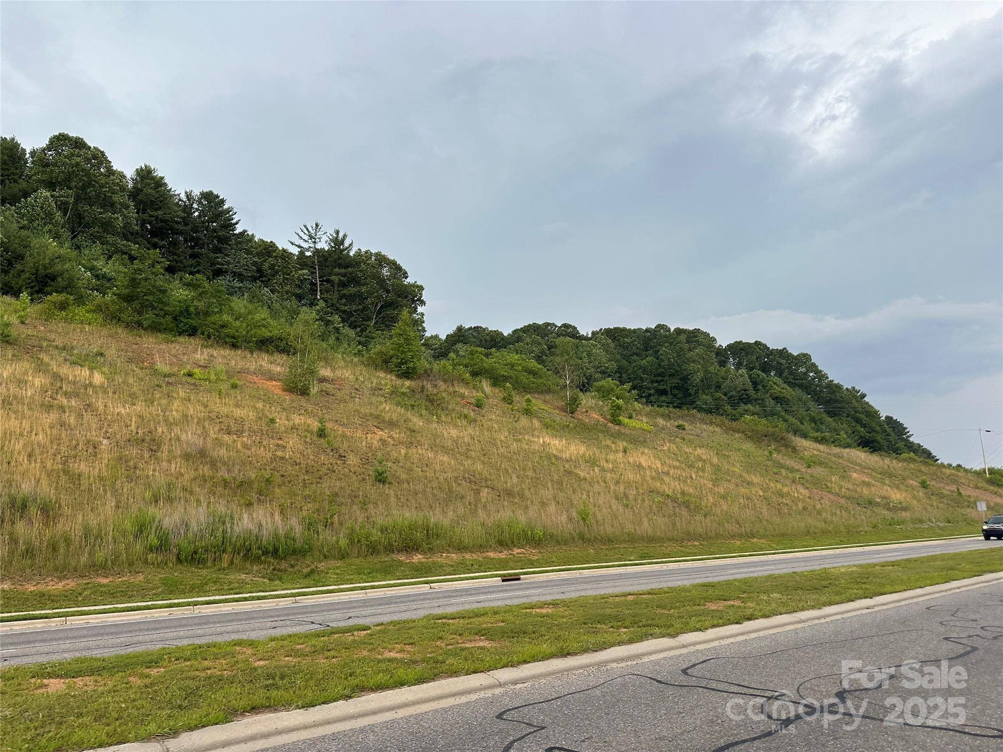 32 Hwy 19E HWY, Burnsville, NC 28714