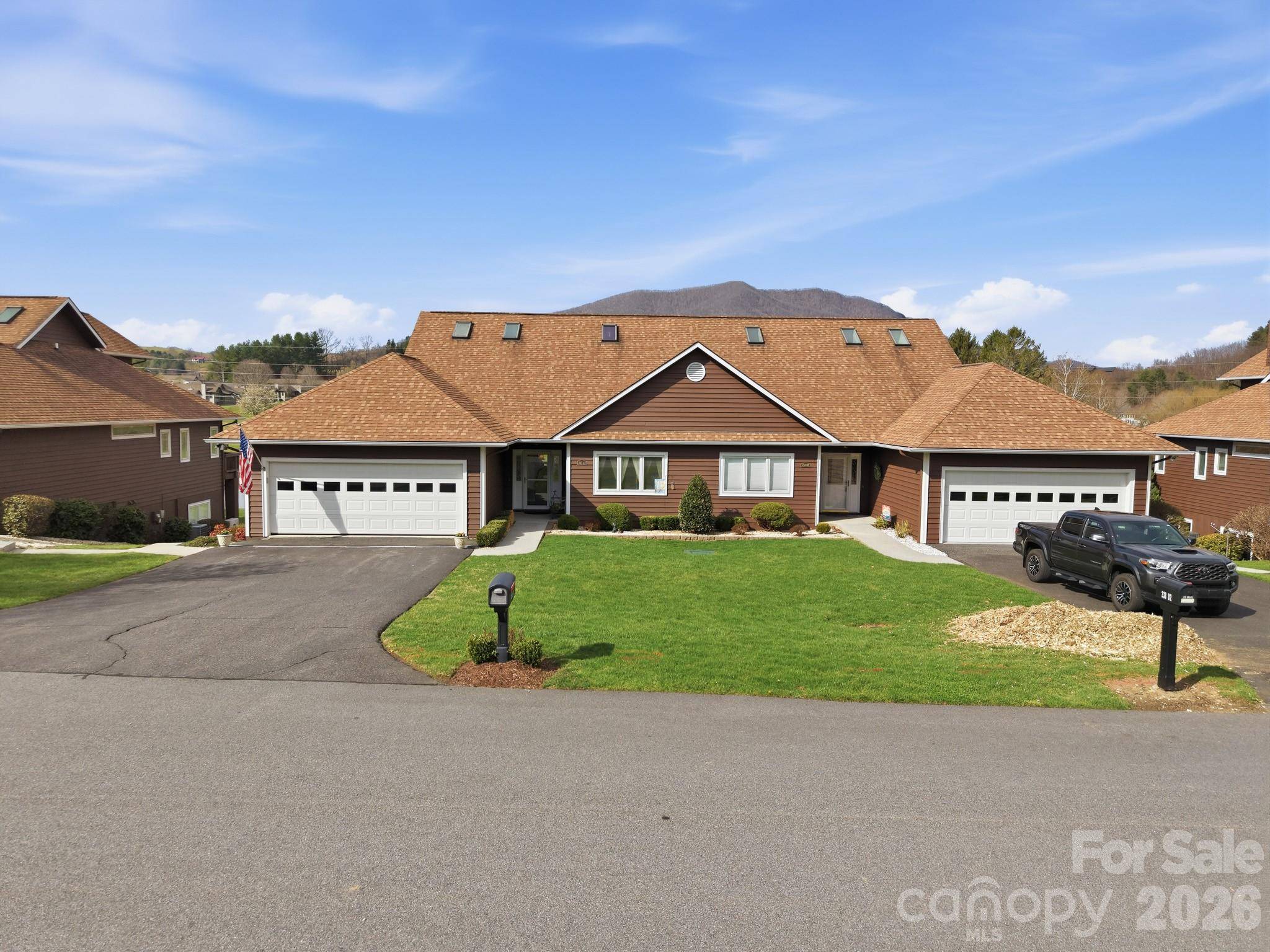 233 Lake View PL #D1, Jefferson, NC 28640