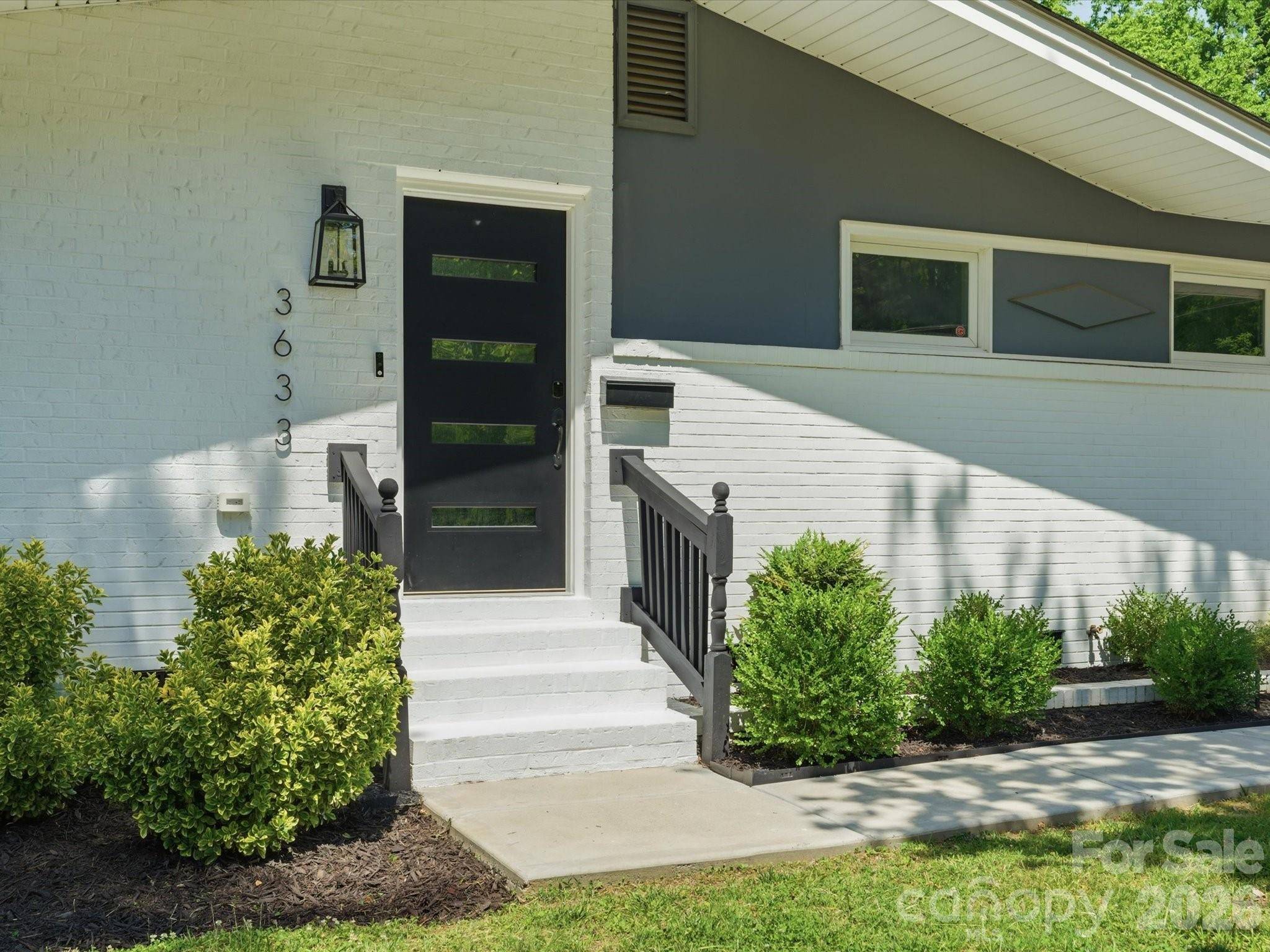 3633 Rosehaven DR, Charlotte, NC 28205