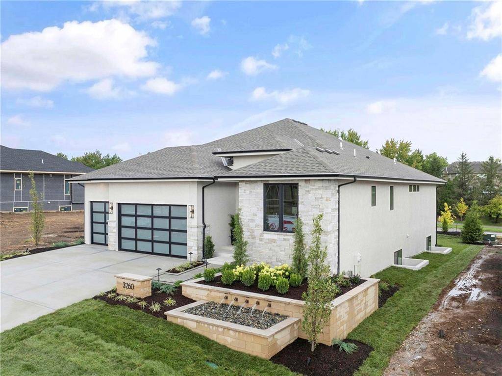 3260 W 133rd TER, Leawood, KS 66209