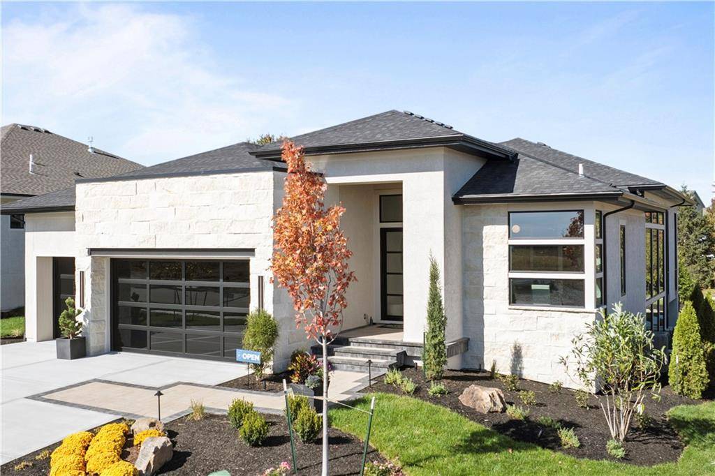 3256 W 133rd TER, Leawood, KS 66209