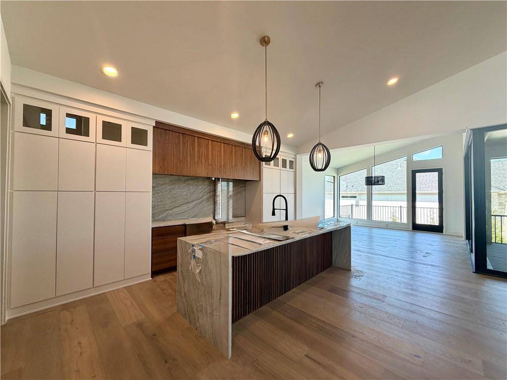 3448 W 133rd TER, Leawood, KS 66209