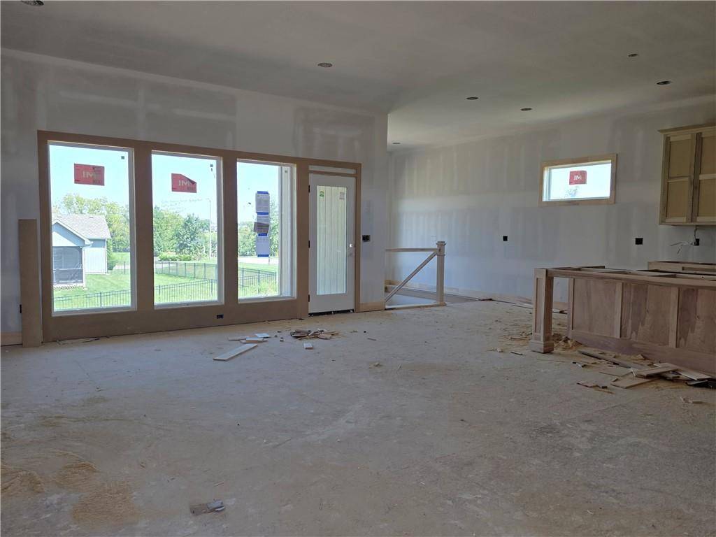 4525 145th CT, Basehor, KS 66007